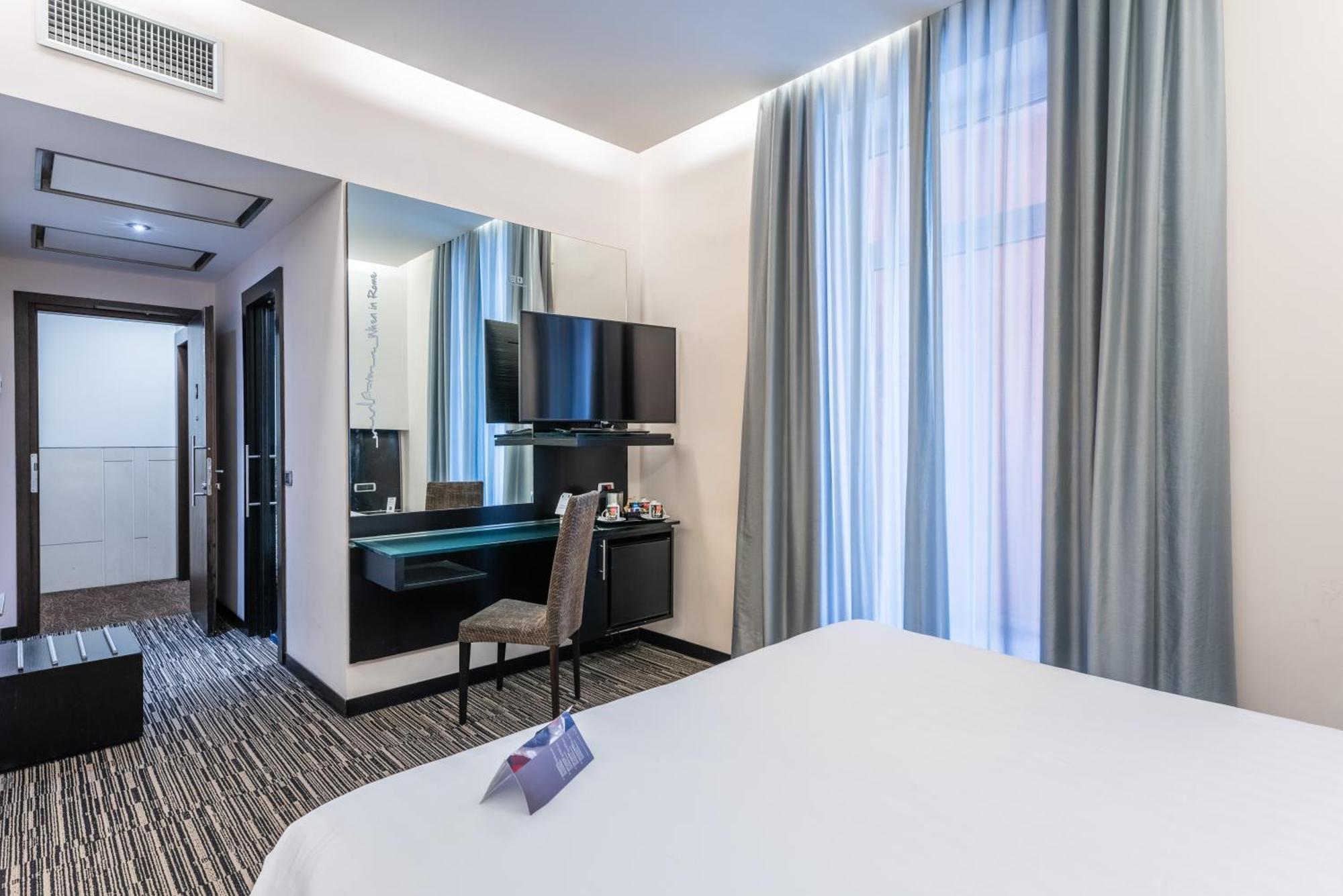 Best Western Plus Hotel Universo — Foto’s 1